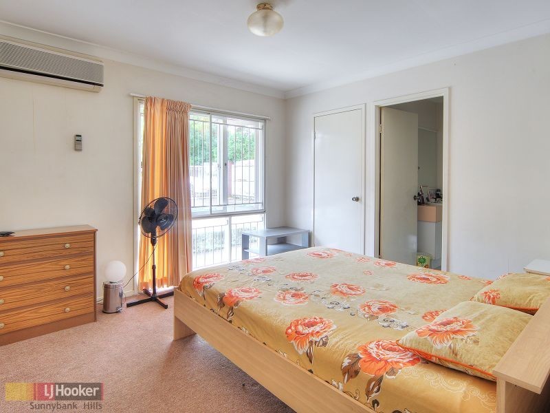 48 Chauvin Street, Robertson QLD 4109