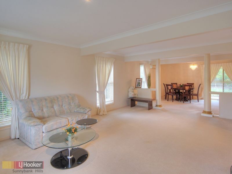 23 Liquidambar Place, Stretton QLD 4116