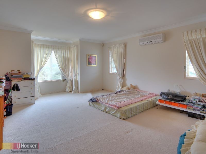 23 Liquidambar Place, Stretton QLD 4116