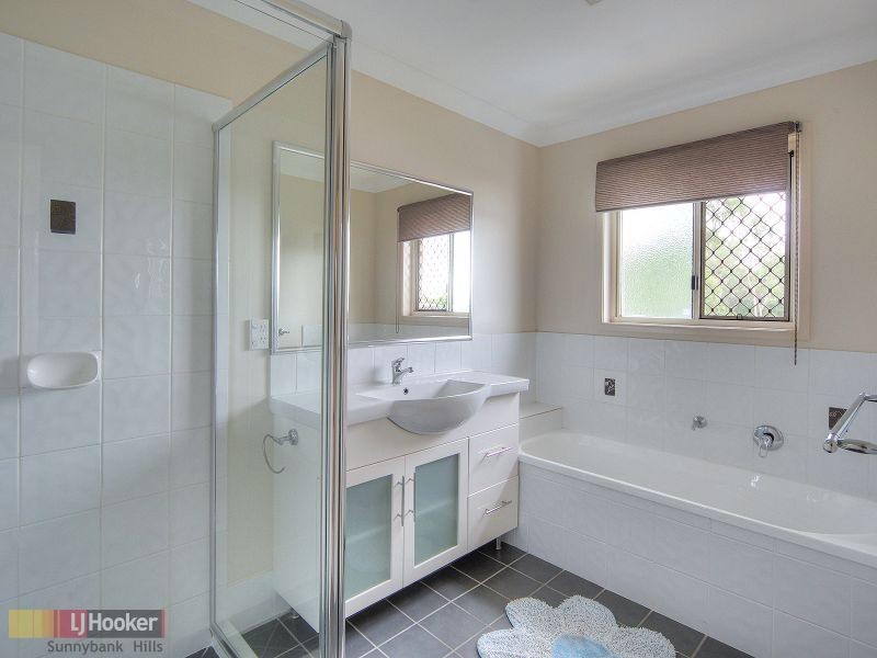 10 Semper Place, Calamvale QLD 4116