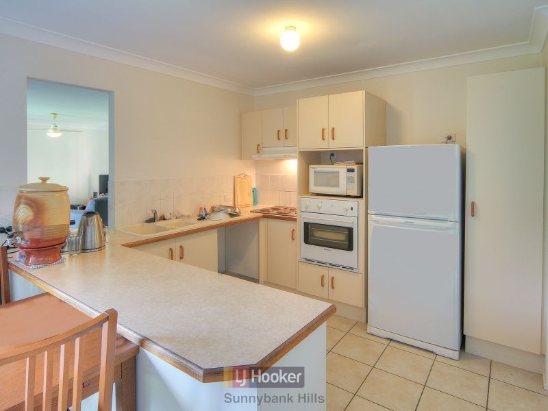 12 Lewis Place, Calamvale QLD 4116