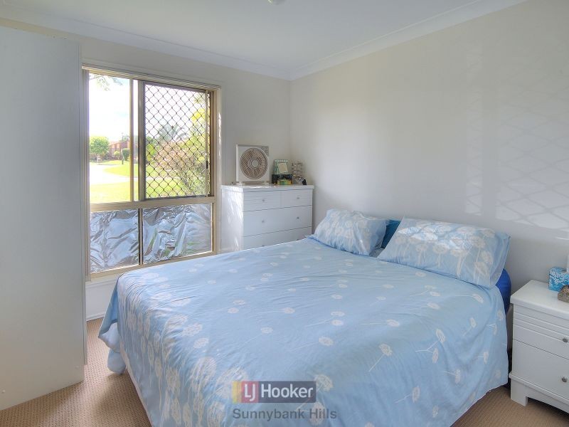 12 Lewis Place, Calamvale QLD 4116