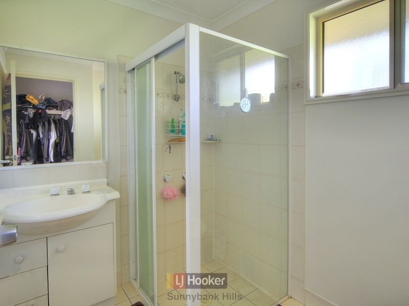 12 Lewis Place, Calamvale QLD 4116
