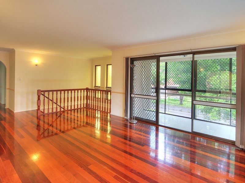 20 Mapleleaf Street, Eight Mile Plains QLD 4113