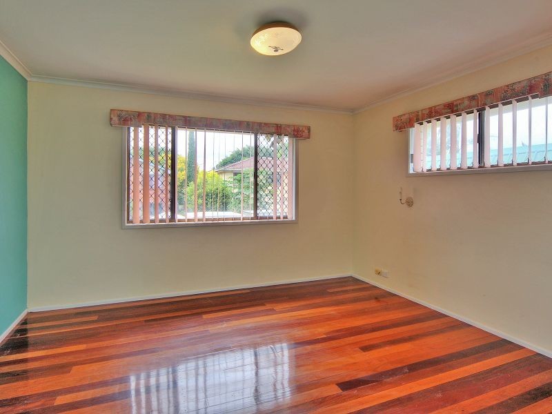 20 Mapleleaf Street, Eight Mile Plains QLD 4113