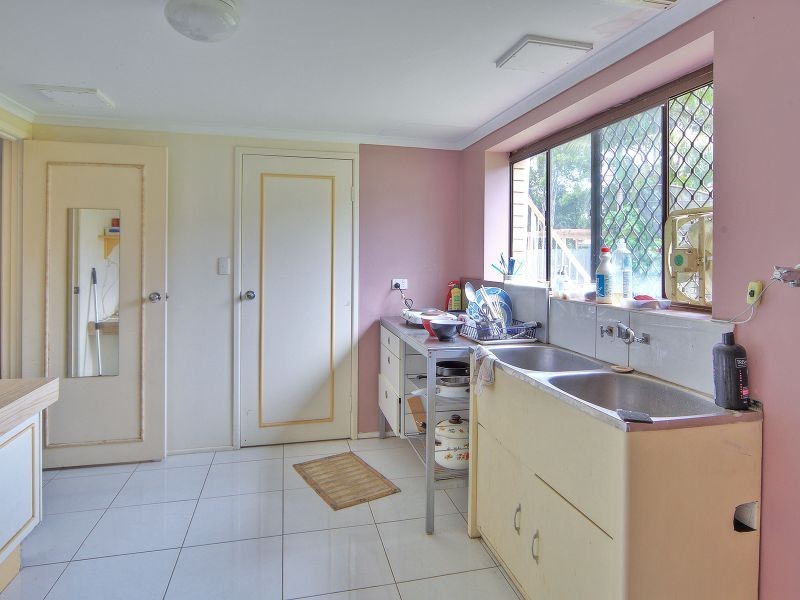 20 Mapleleaf Street, Eight Mile Plains QLD 4113