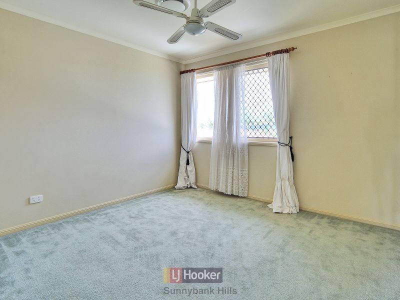 5 Glenna Place, Parkinson QLD 4115