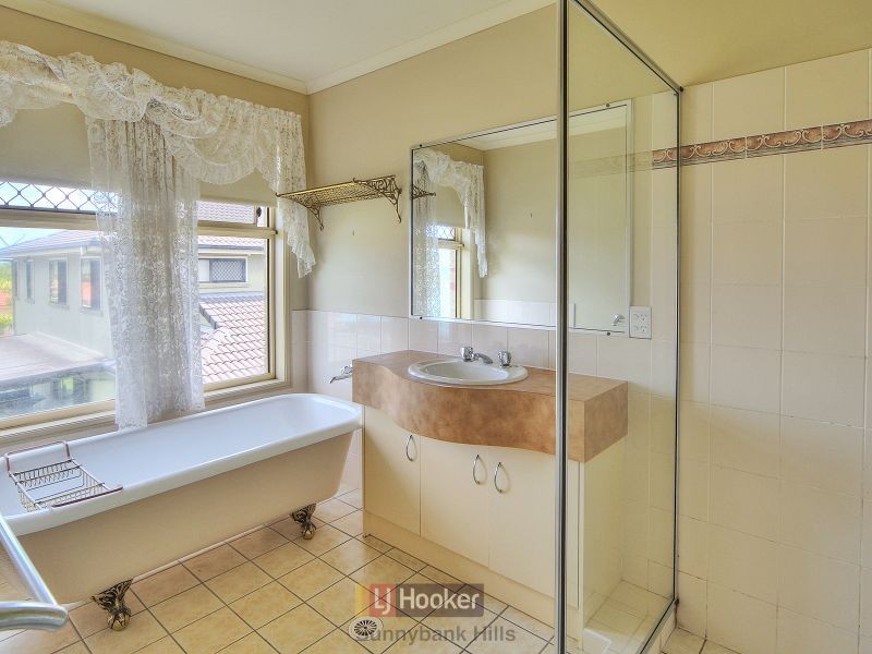 5 Glenna Place, Parkinson QLD 4115