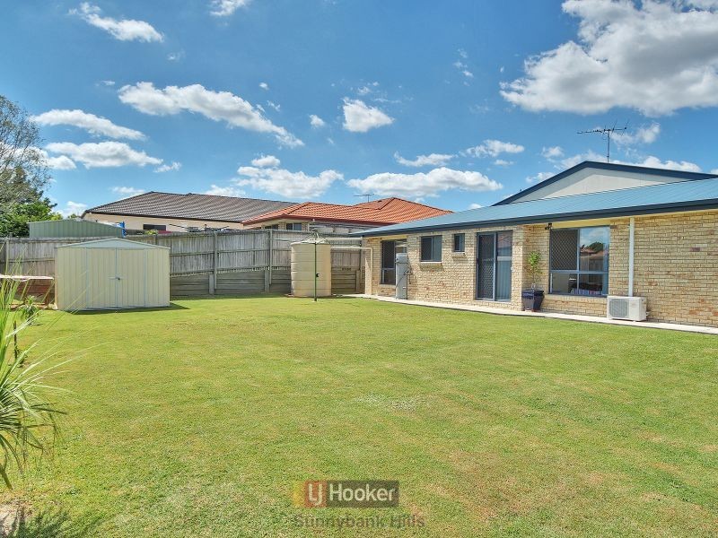24 Kalbarri Street, Parkinson QLD 4115