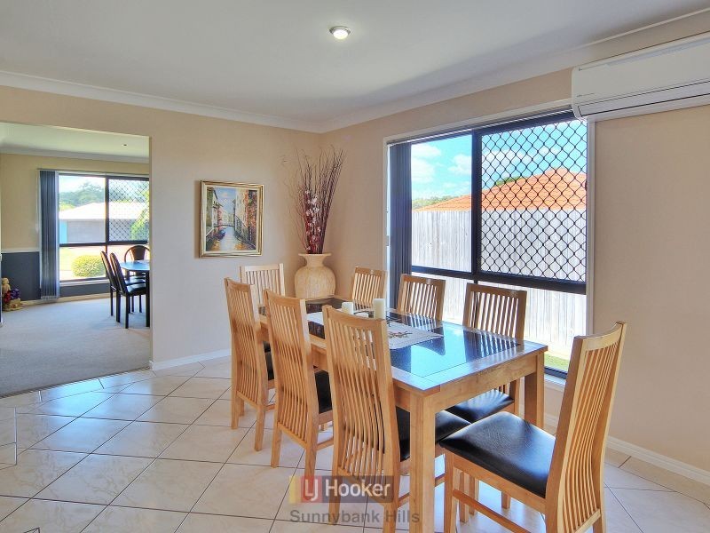 24 Kalbarri Street, Parkinson QLD 4115