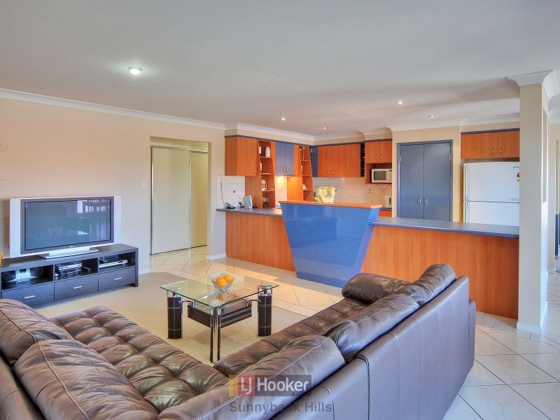 24 Kalbarri Street, Parkinson QLD 4115