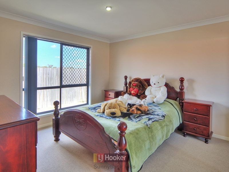 24 Kalbarri Street, Parkinson QLD 4115