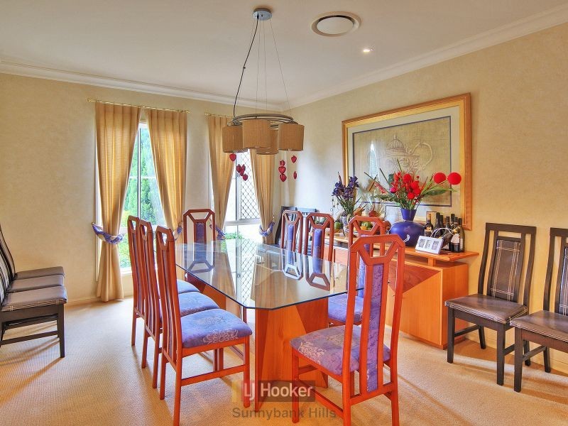 26 Mayfair Place, Stretton QLD 4116