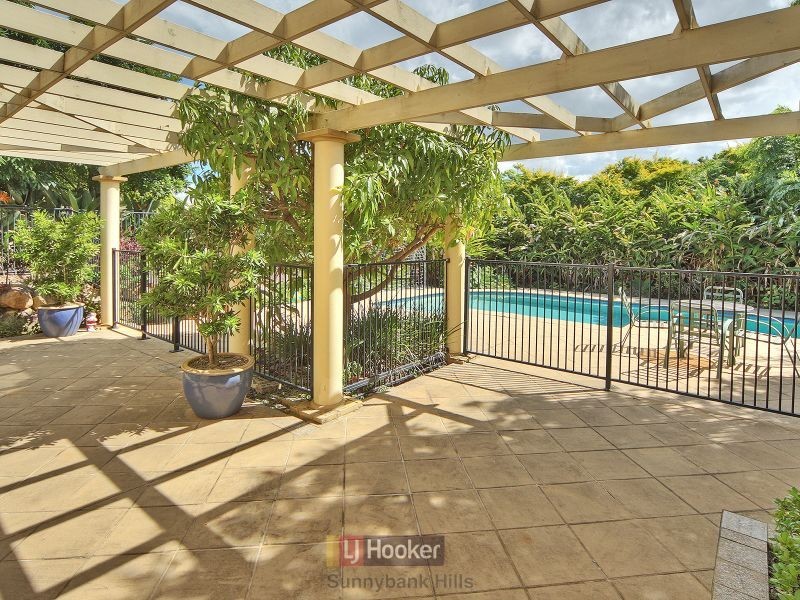 26 Mayfair Place, Stretton QLD 4116