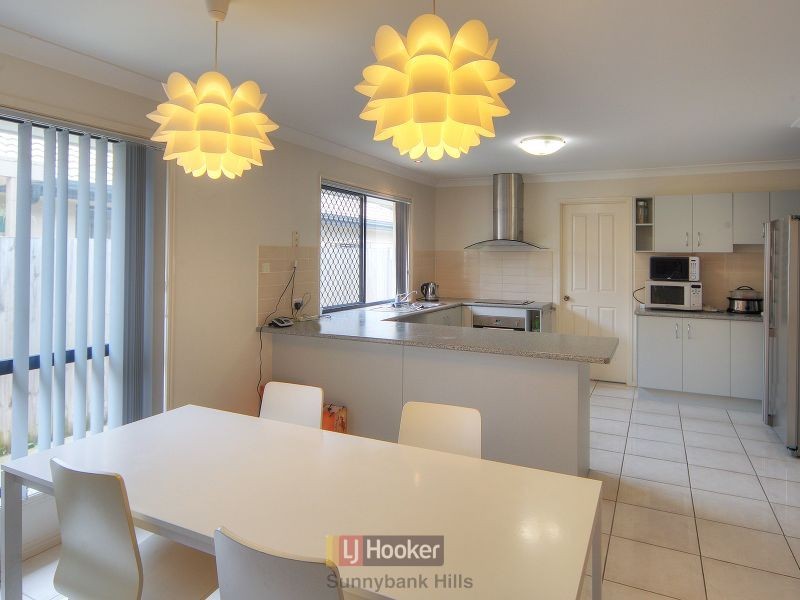 2 Meadowbank Court, Calamvale QLD 4116