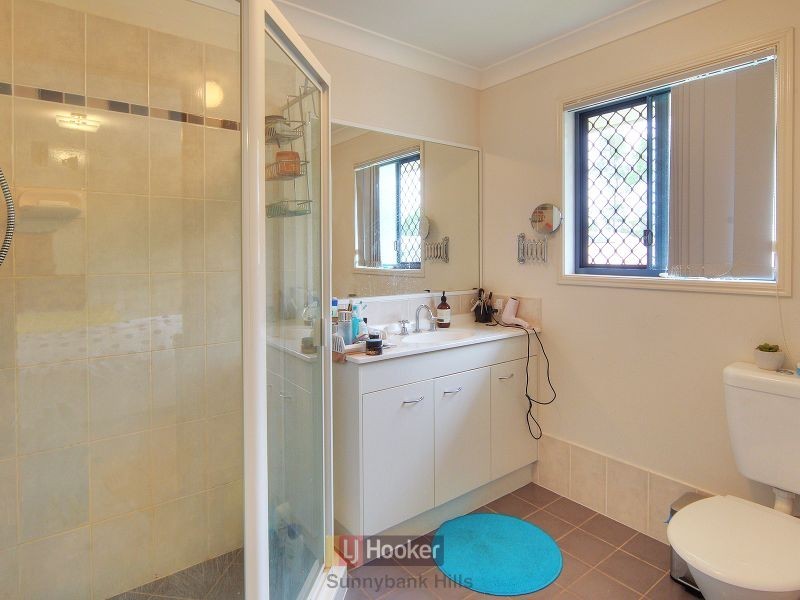 2 Meadowbank Court, Calamvale QLD 4116