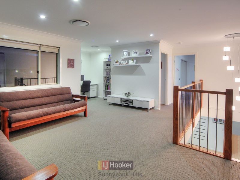 15 Burns Close, Eight Mile Plains QLD 4113