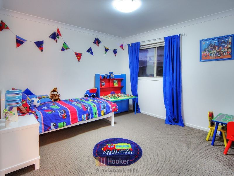 15 Burns Close, Eight Mile Plains QLD 4113