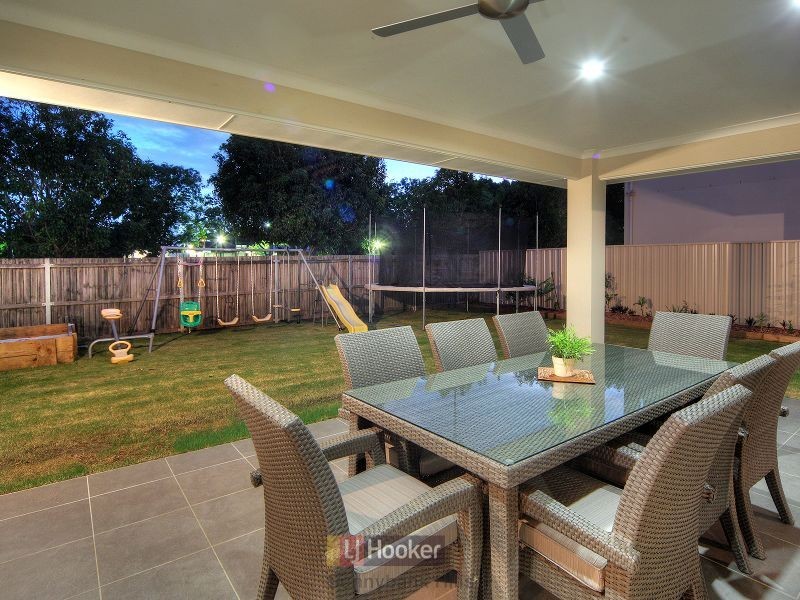 15 Burns Close, Eight Mile Plains QLD 4113