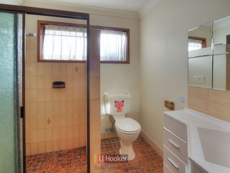 9 Sandrew Street, Robertson QLD 4109