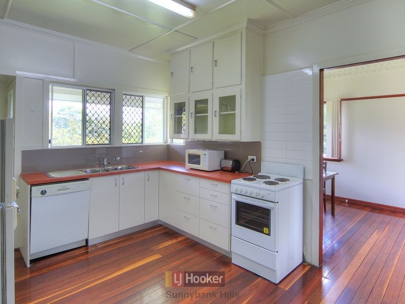 25 Nyleta Street, Coopers Plains QLD 4108