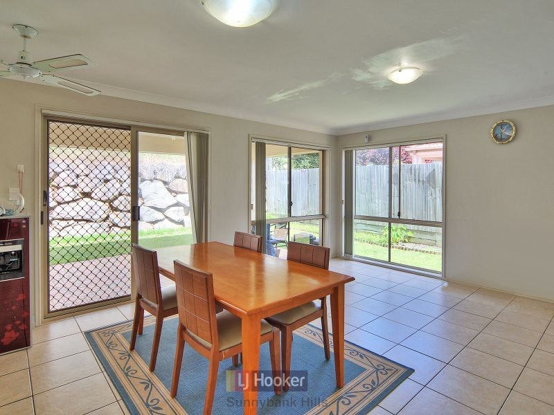 10 Regal Place, Eight Mile Plains QLD 4113