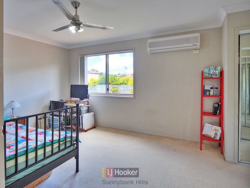 10 Regal Place, Eight Mile Plains QLD 4113