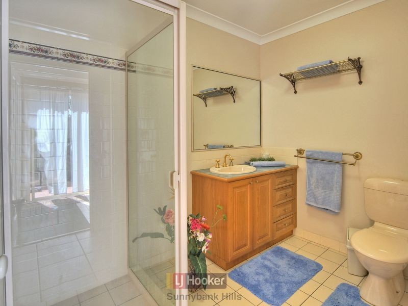 32 Wishart Road, Upper Mount Gravatt QLD 4122