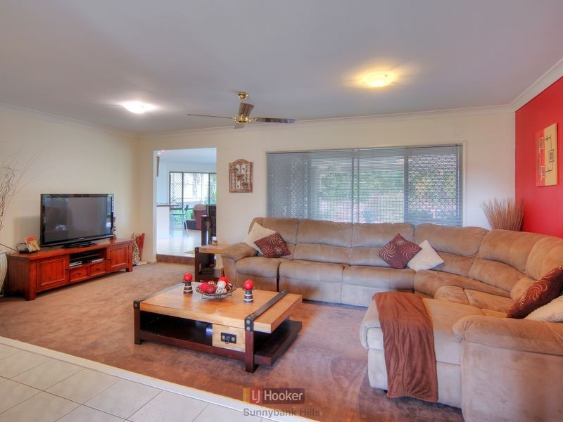 15 Lindfield Street, Parkinson QLD 4115
