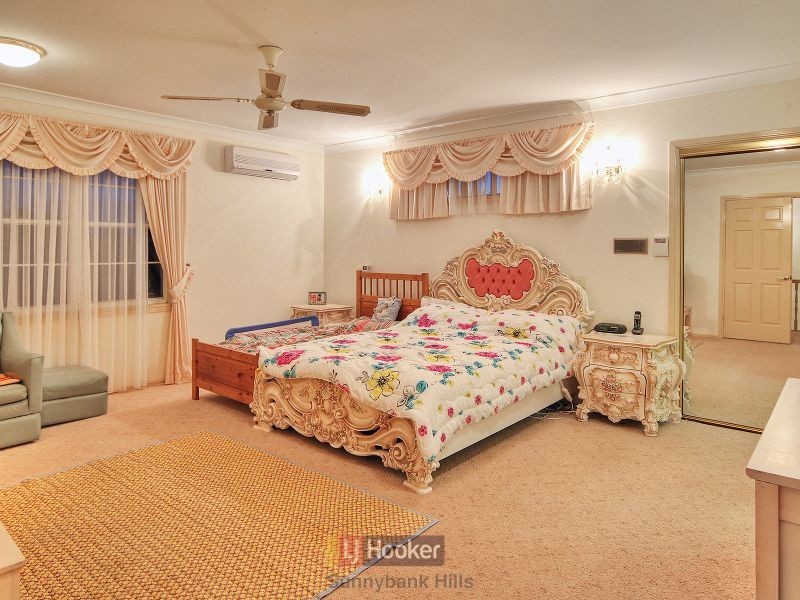 12 Falaise Place, Sunnybank Hills QLD 4109