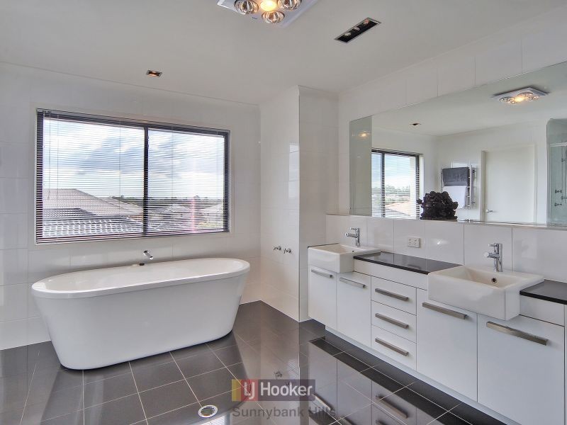 72 Larapinta Circuit, Parkinson QLD 4115