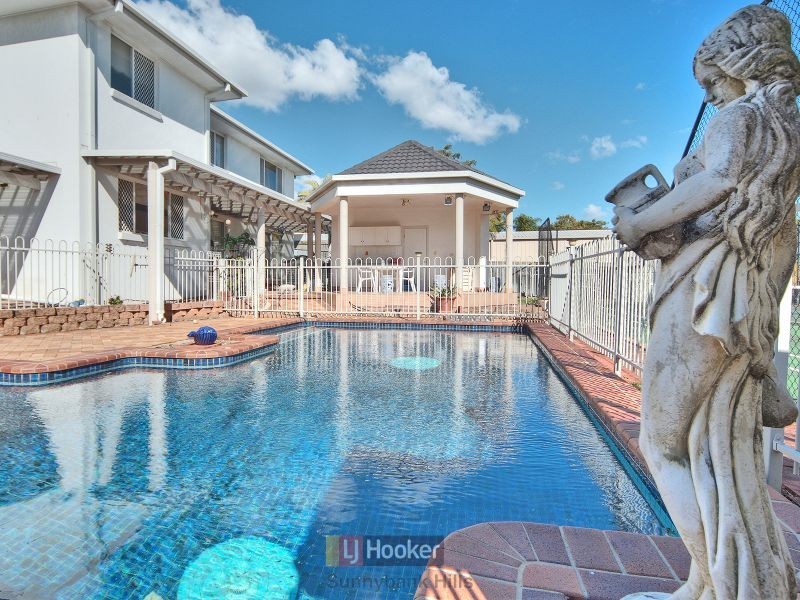 7 Hibiscus Court, Stretton QLD 4116