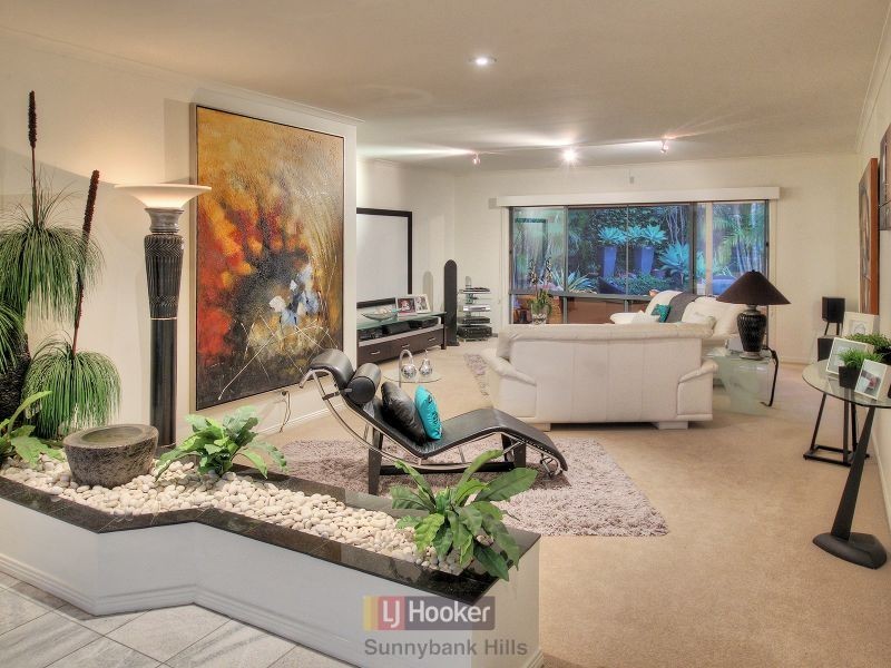 4 Gulubia Place, Calamvale QLD 4116