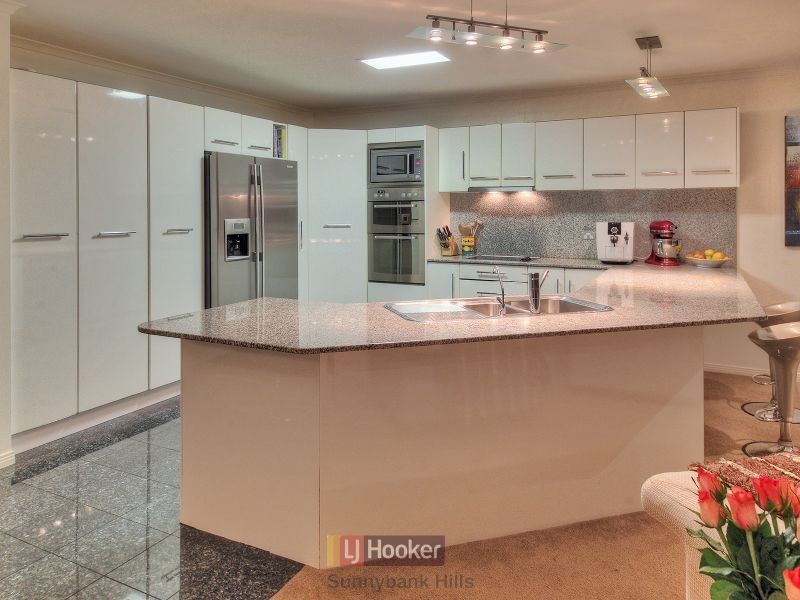 4 Gulubia Place, Calamvale QLD 4116