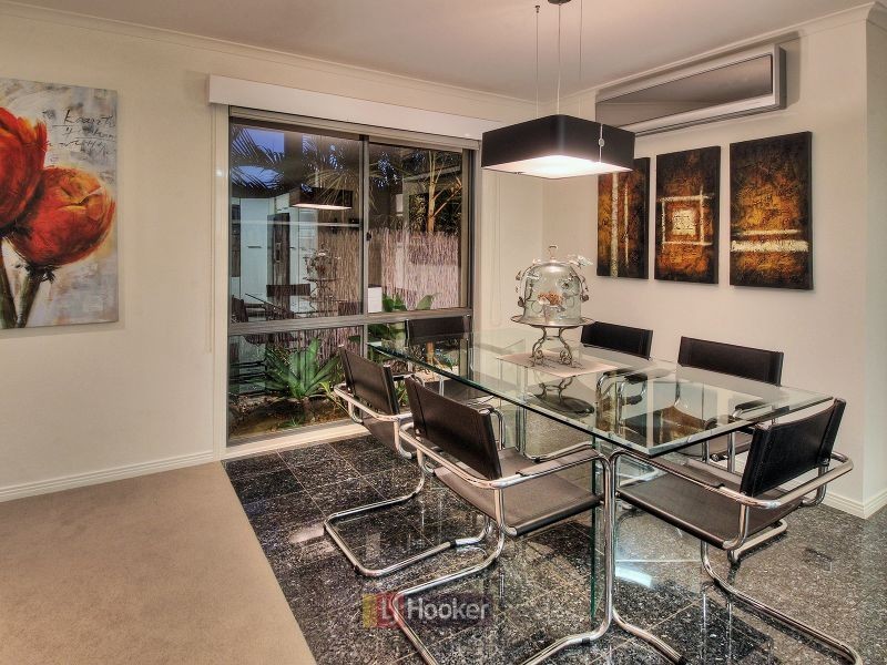 4 Gulubia Place, Calamvale QLD 4116