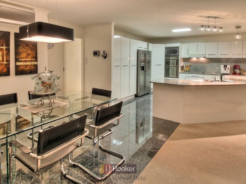 4 Gulubia Place, Calamvale QLD 4116