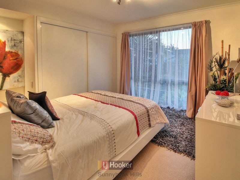 4 Gulubia Place, Calamvale QLD 4116