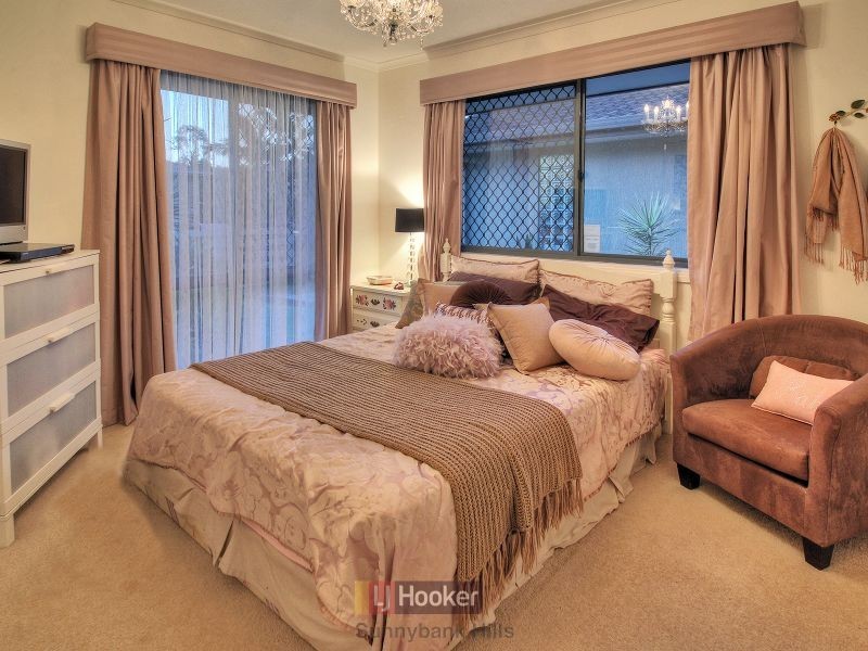 4 Gulubia Place, Calamvale QLD 4116