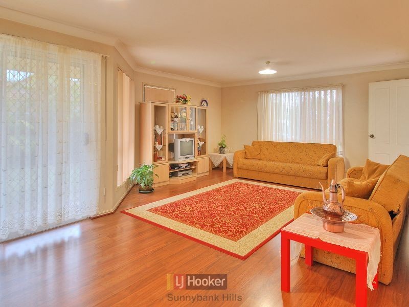 34 Benbek Circuit, Sunnybank Hills QLD 4109