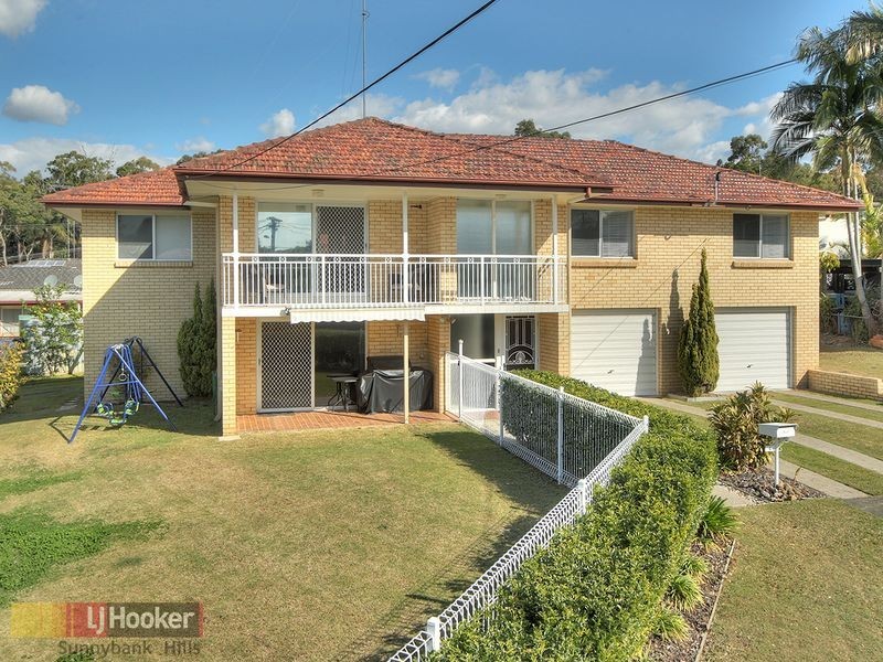 4 Rhyl Street, Macgregor QLD 4109