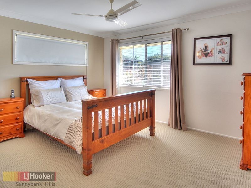 4 Rhyl Street, Macgregor QLD 4109