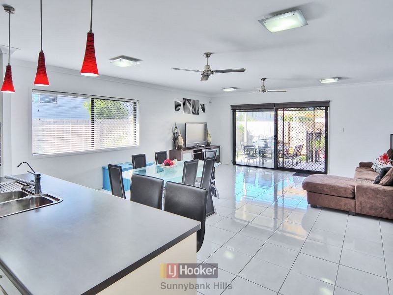 11 Diane Court, Calamvale QLD 4116