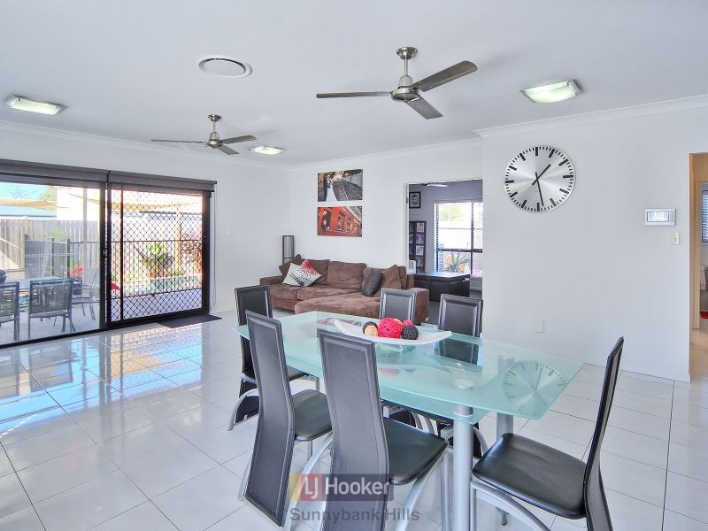 11 Diane Court, Calamvale QLD 4116