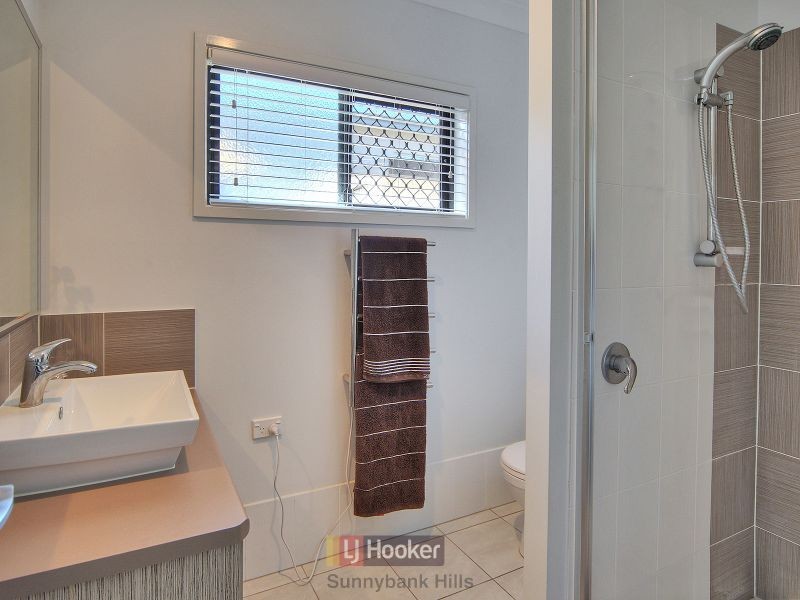 11 Diane Court, Calamvale QLD 4116