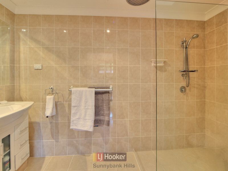 29 Blackthorn Crescent, Shailer Park QLD 4128