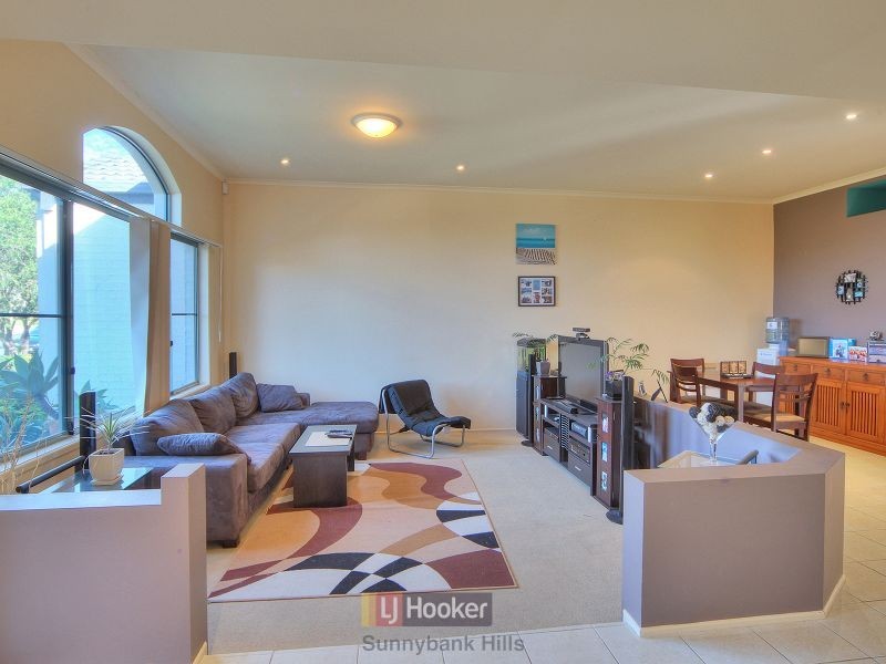 9 Bellflower Place, Calamvale QLD 4116
