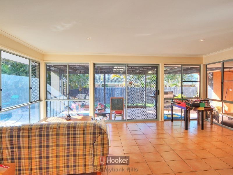 9 Bellflower Place, Calamvale QLD 4116