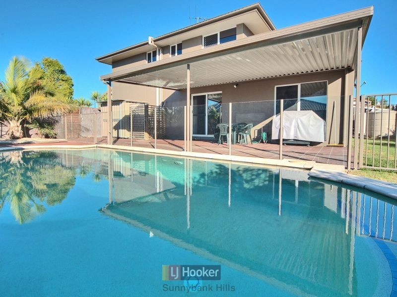 60 Mapelton Circuit, Parkinson QLD 4115