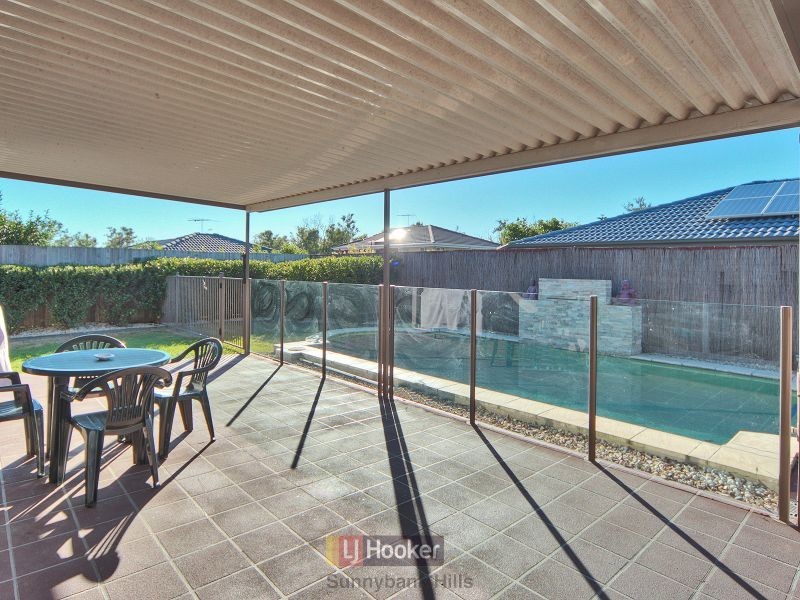 60 Mapelton Circuit, Parkinson QLD 4115