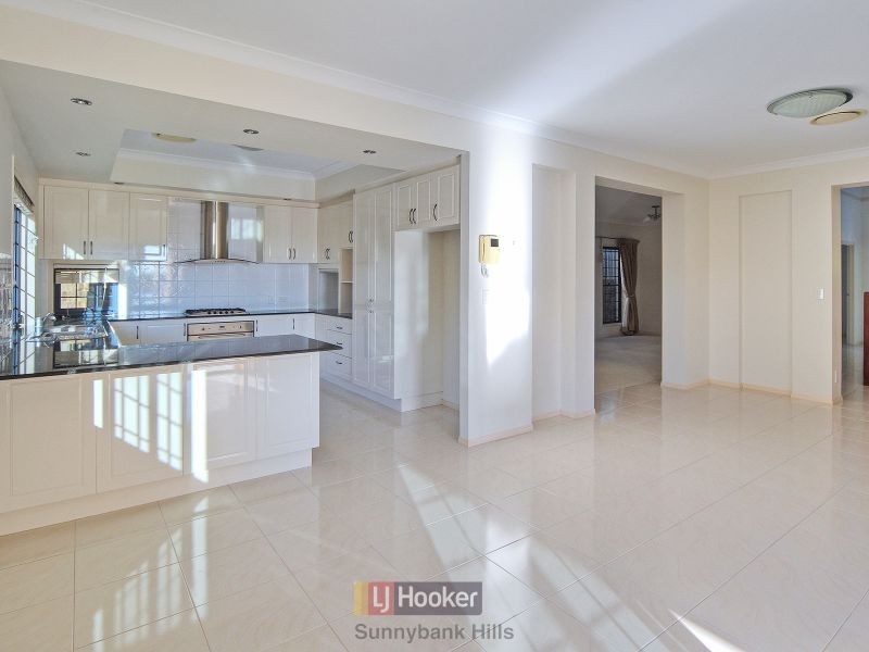 15 Ellendale Circuit, Eight Mile Plains QLD 4113